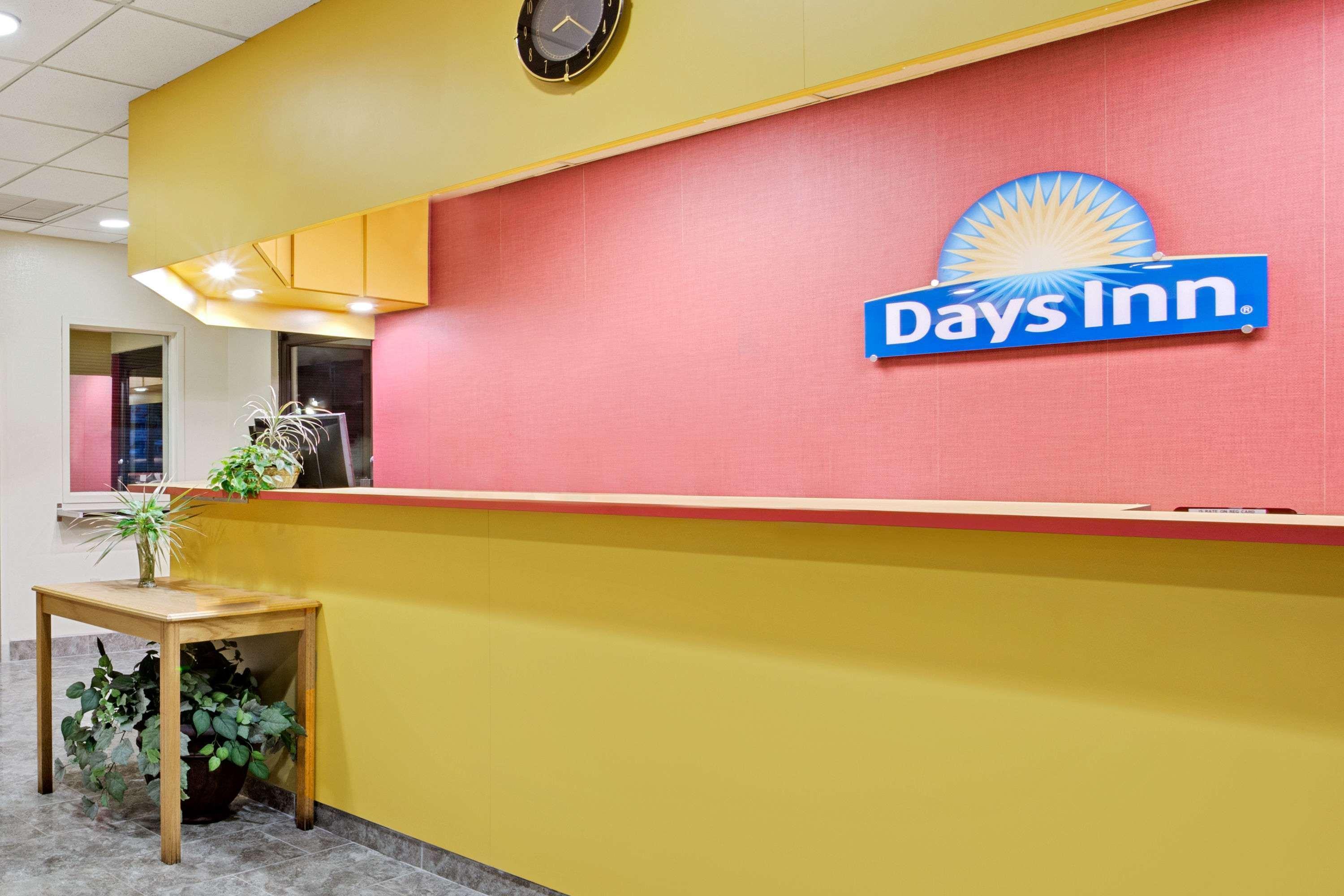 Days Inn By Wyndham Bradenton - Near The Gulf Εξωτερικό φωτογραφία
