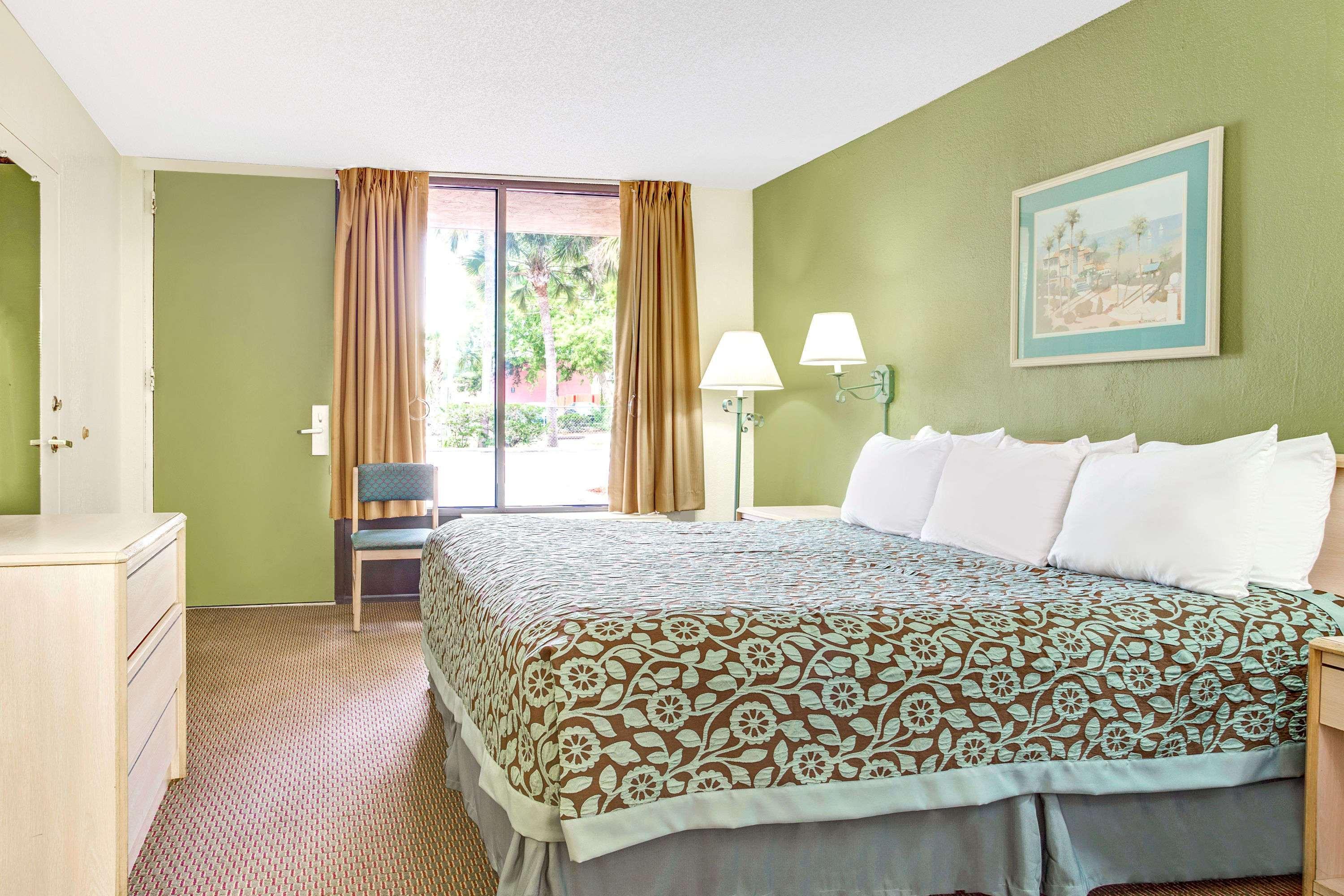 Days Inn By Wyndham Bradenton - Near The Gulf Εξωτερικό φωτογραφία