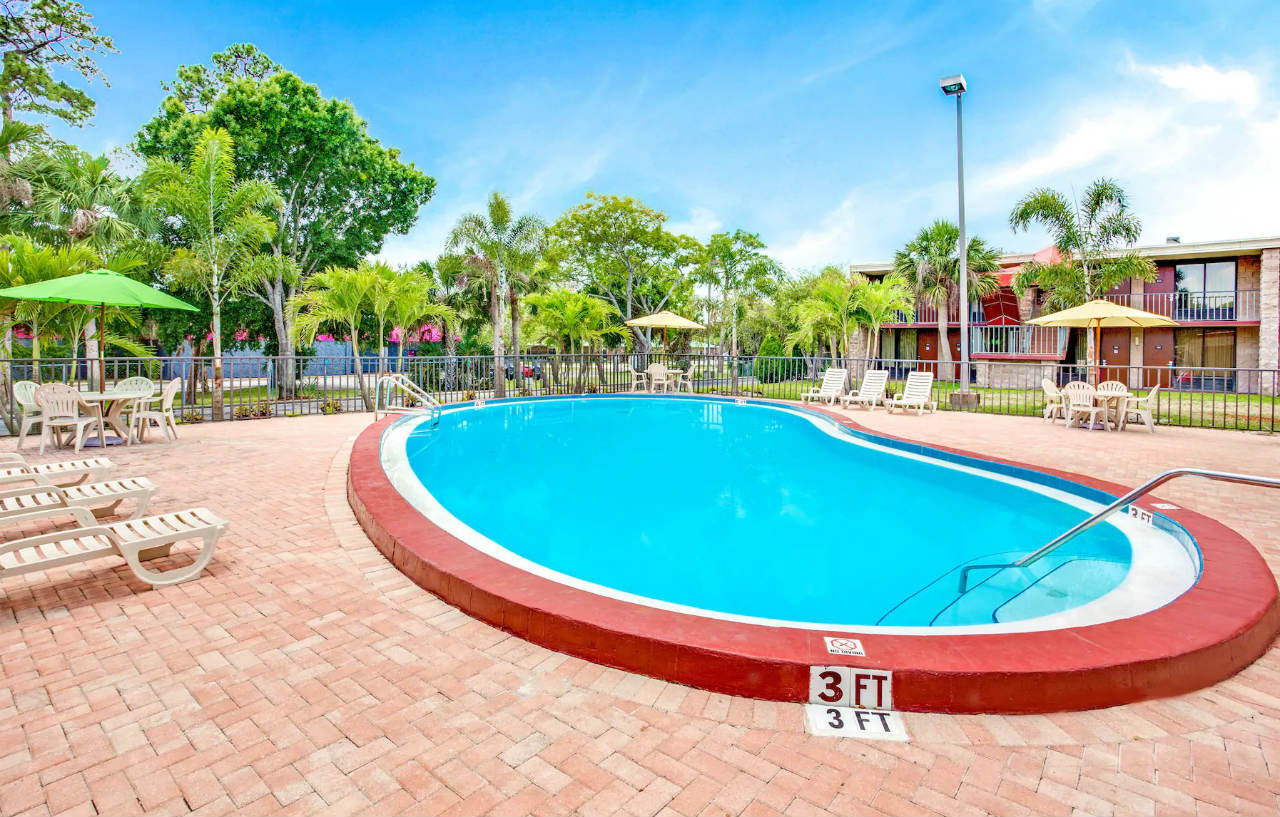 Days Inn By Wyndham Bradenton - Near The Gulf Εξωτερικό φωτογραφία